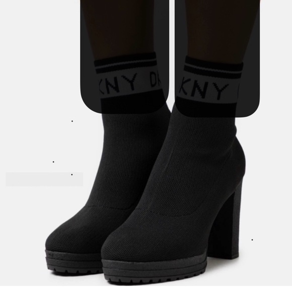DKNY Women's Black Tessa Knitted Monogram Ship on Platform 4” Heel Ankle Boots - Picture 11 of 12
